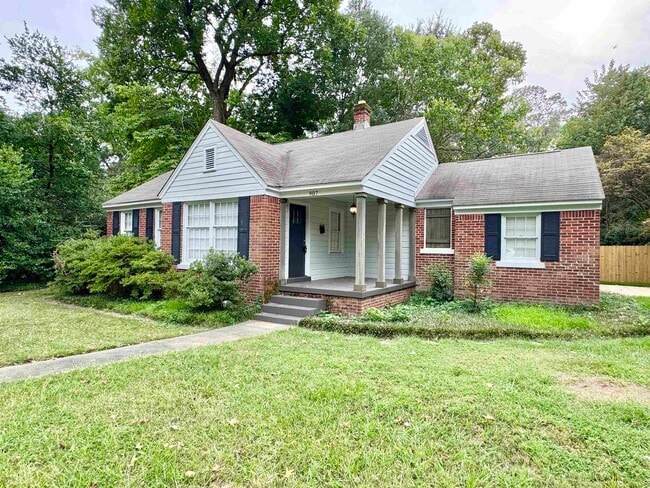 Building Photo - 907 Echles St