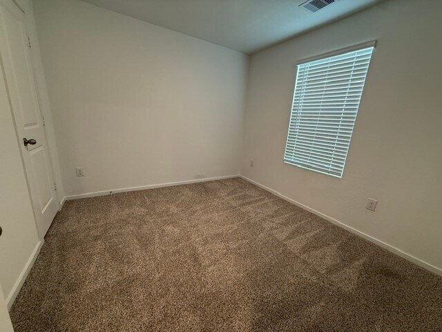 Building Photo - 922 Moon Drop Ln