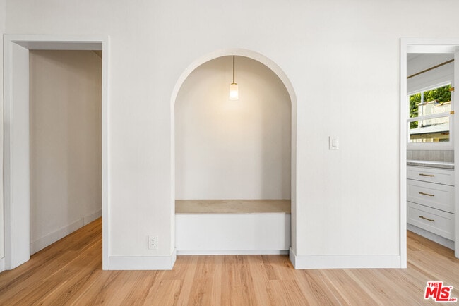 Building Photo - 614 Romulo St