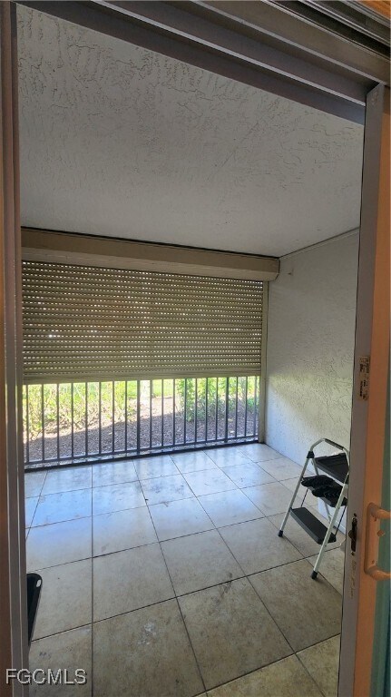 Building Photo - 2121 Collier Ave