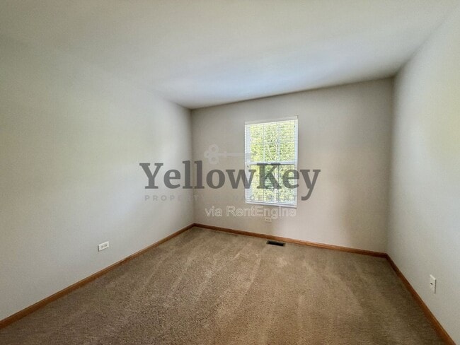 Building Photo - 4933 Courtland Cir