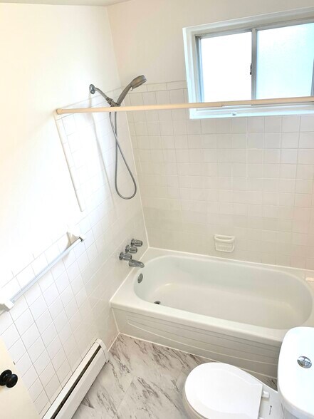 Building Photo - 335 E Lancaster Ave