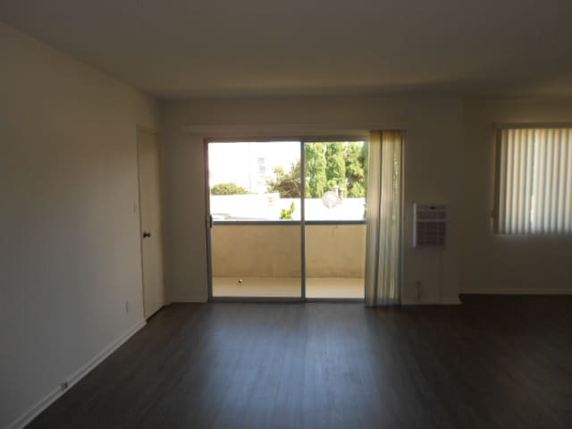 Floorplan - 1806 CORINTH AV