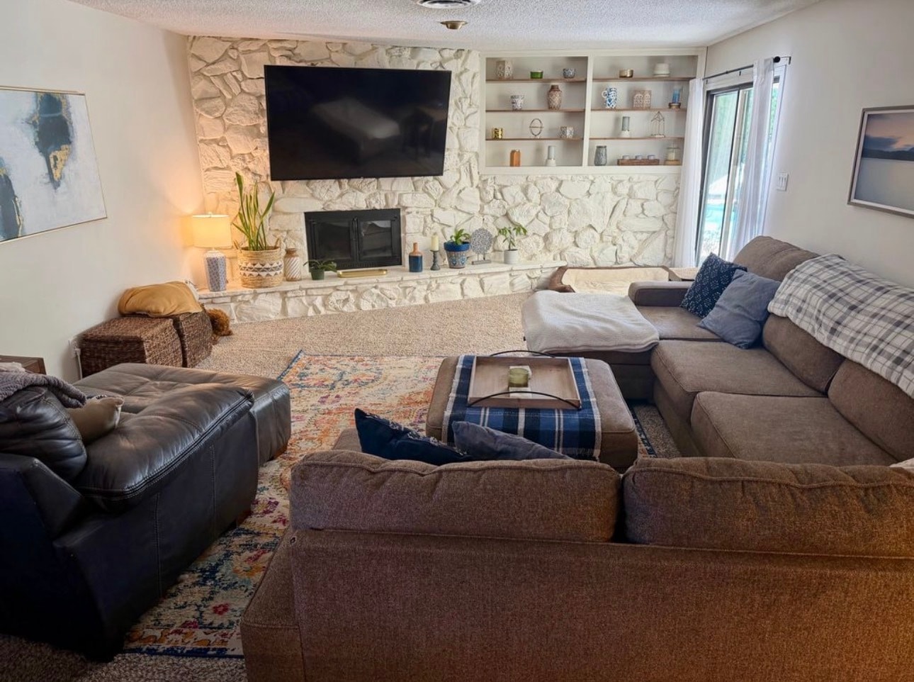 Building Photo - 3705 Crest Dr