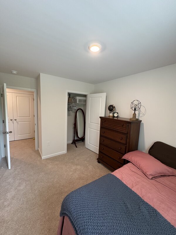 Building Photo - 44 Briar Forest Dr