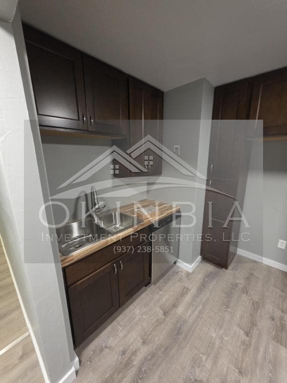 Building Photo - 323 Verona Rd