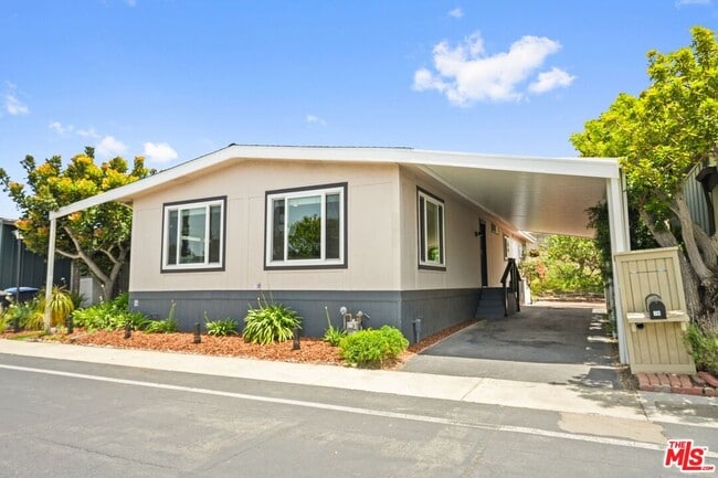 Building Photo - 29500 Heathercliff Rd
