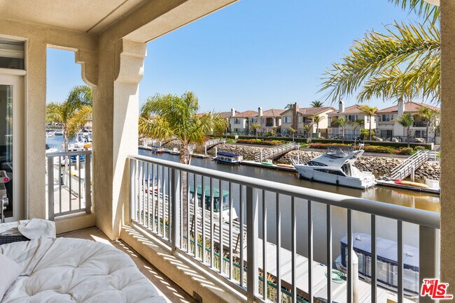 Building Photo - 4320 Tradewinds Dr