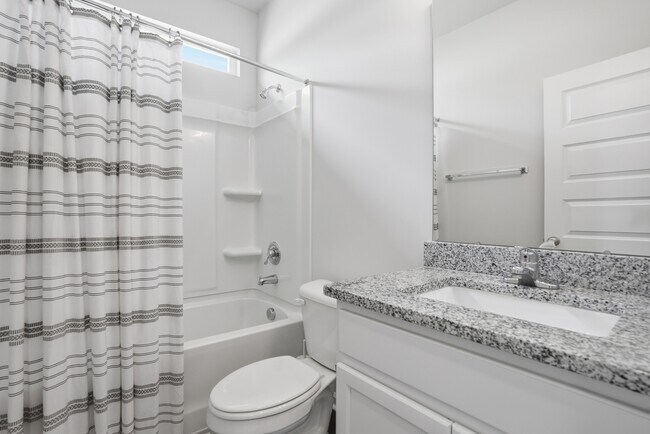 Building Photo - Vale Loop