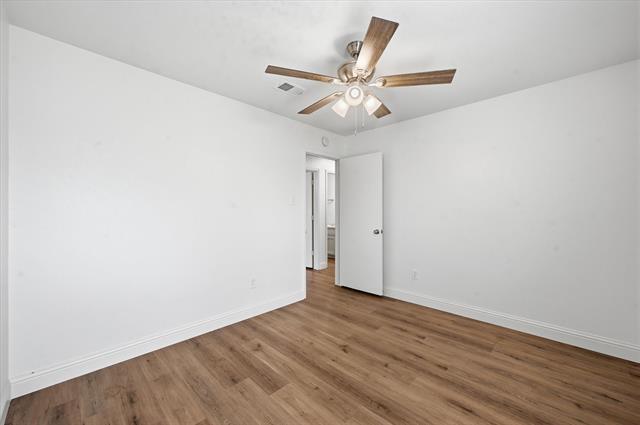 Building Photo - 7529 Meadowlark Ln N