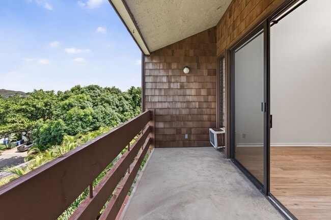 Building Photo - 1015 Aoloa Pl