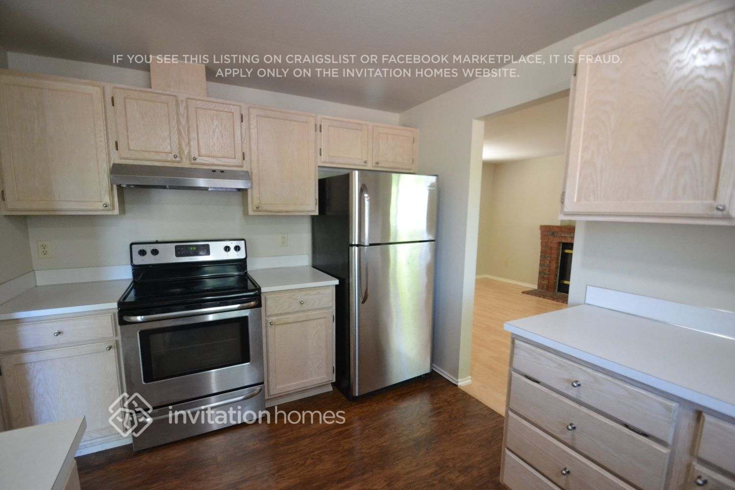 Building Photo - 25107 23rd Ct S