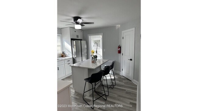 Building Photo - 147 Pavilion Ave