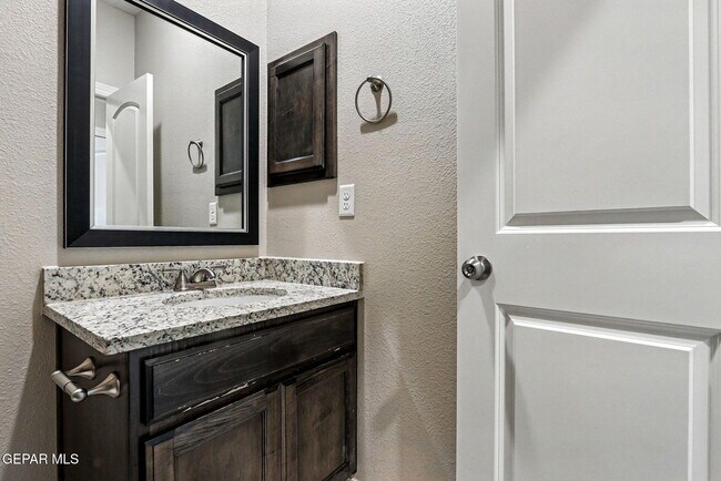 Building Photo - 12360 Desert Path Ct