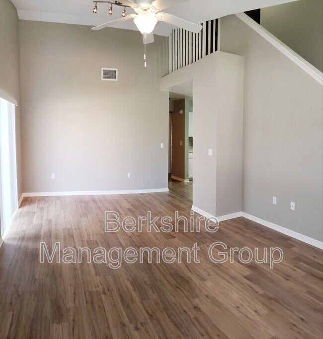 Building Photo - 1122 Pogonia Dr