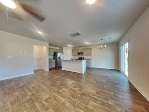 Building Photo - 409 Red Poll Wy
