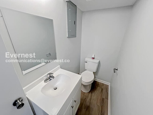 Building Photo - 19220 E 5th St Ct N