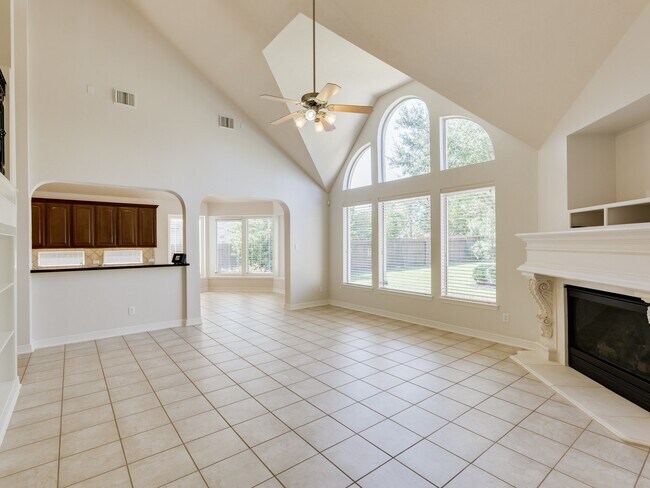 Building Photo - 6327 Collina Springs Ct