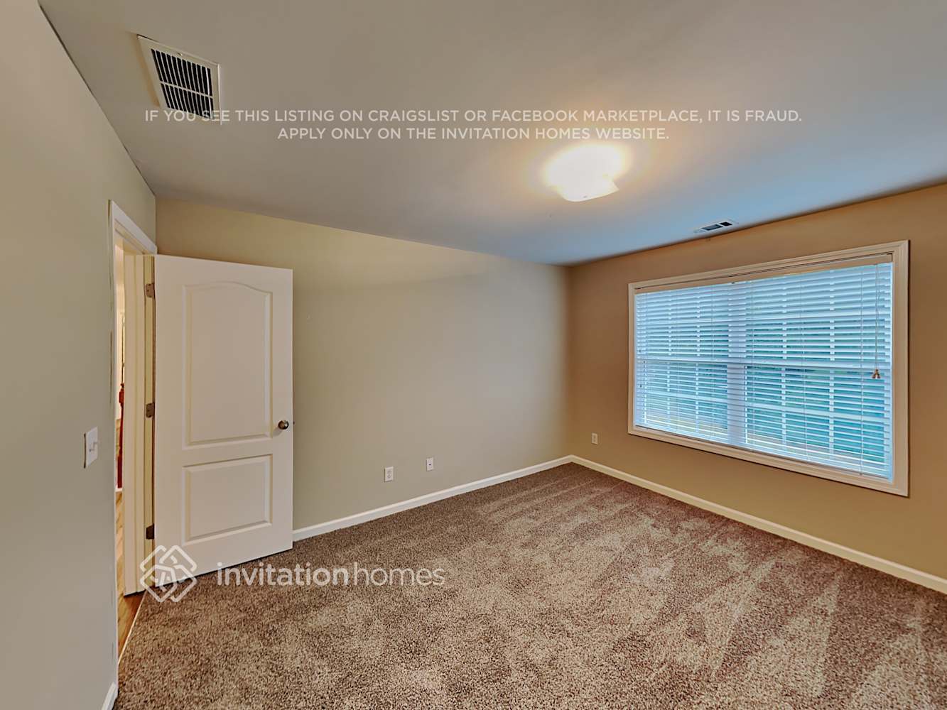 Building Photo - 147 Hawthorn Dr