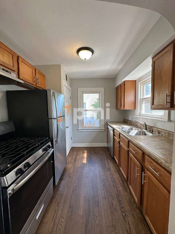 Building Photo - 7414 Tapper Ave