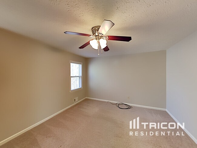 Building Photo - 143 Aspen Ct