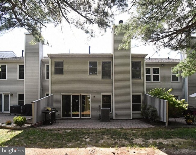 Building Photo - 6 Kanon Ct