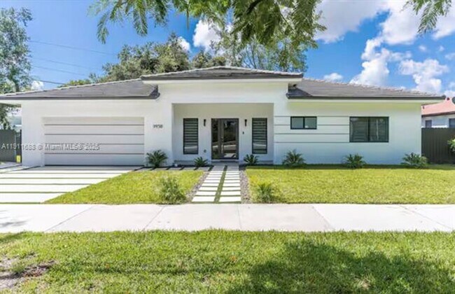 Primary Photo - 9958 SW 216th St