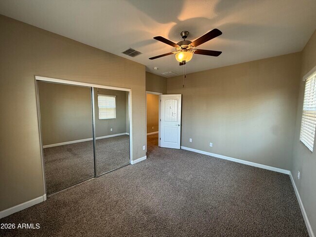 Building Photo - 1367 S Country Club Dr