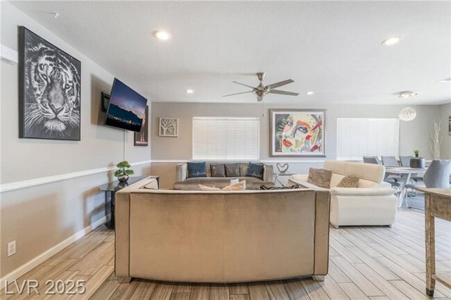 Building Photo - Beautiful 3 bedroom home ready for move-in