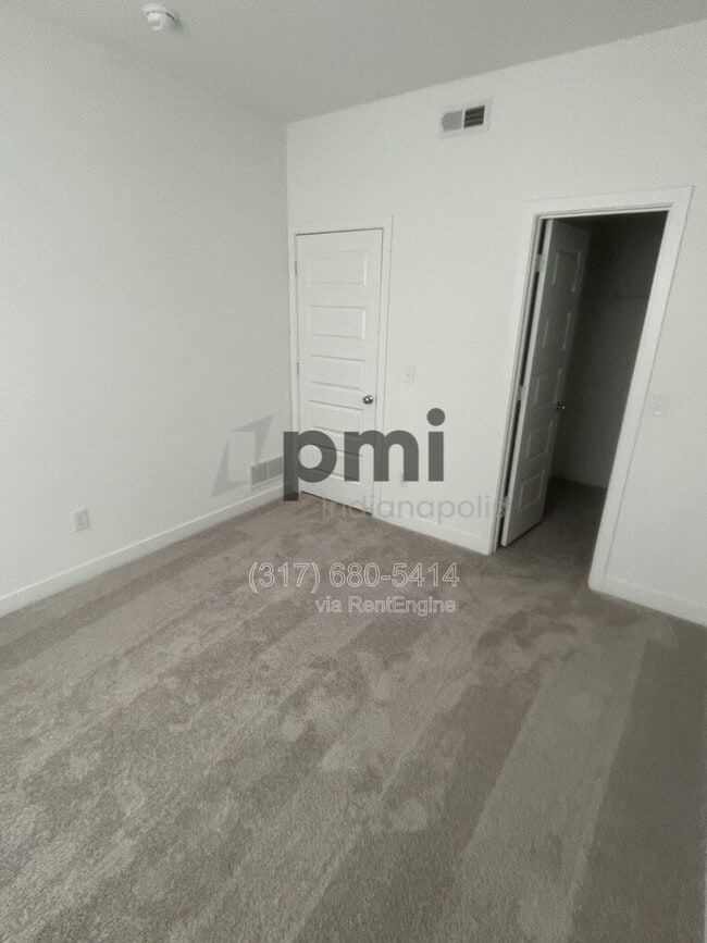 Building Photo - 10819 Gate Cir