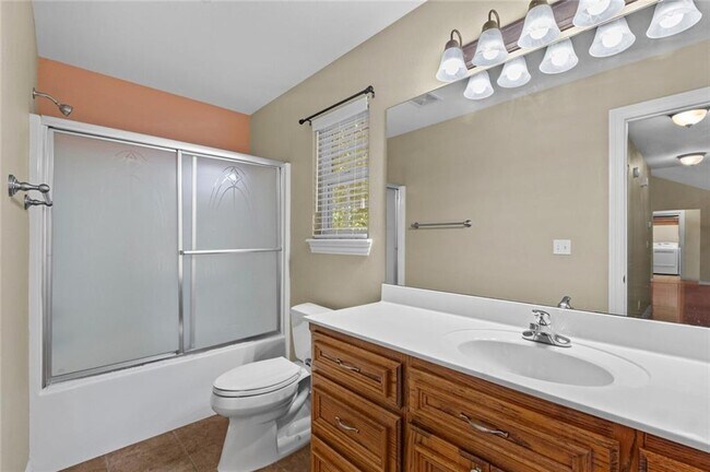 Building Photo - 99 Buckingham Dr