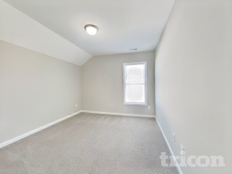 Building Photo - 65 Fish Whistle Ct