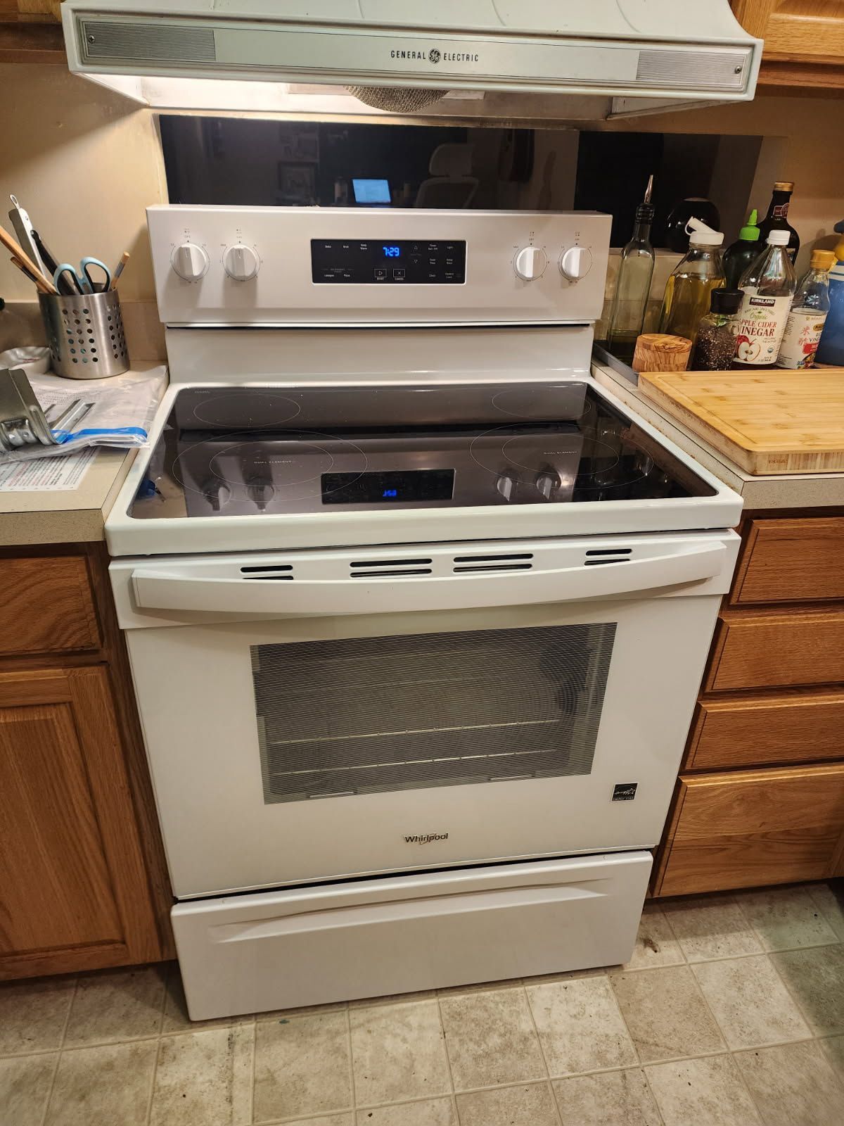 Oven - 800 Stratford Dr