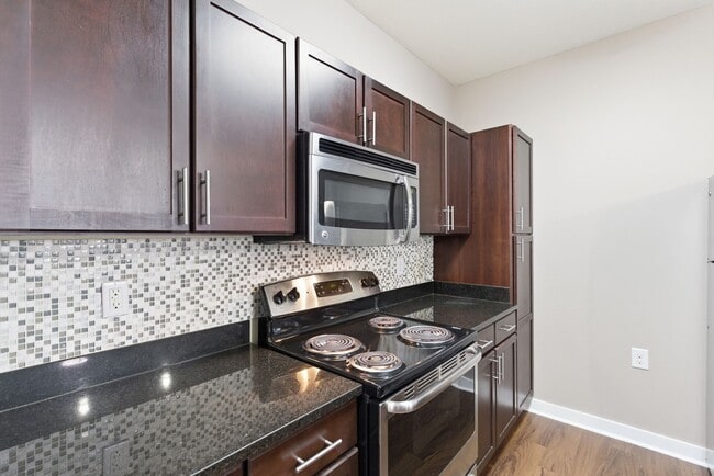 Building Photo - 2197 Nolensville Pk