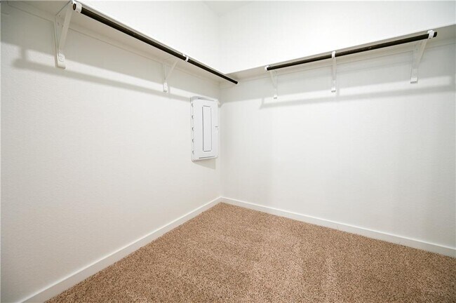 Building Photo - 645 Peace Way