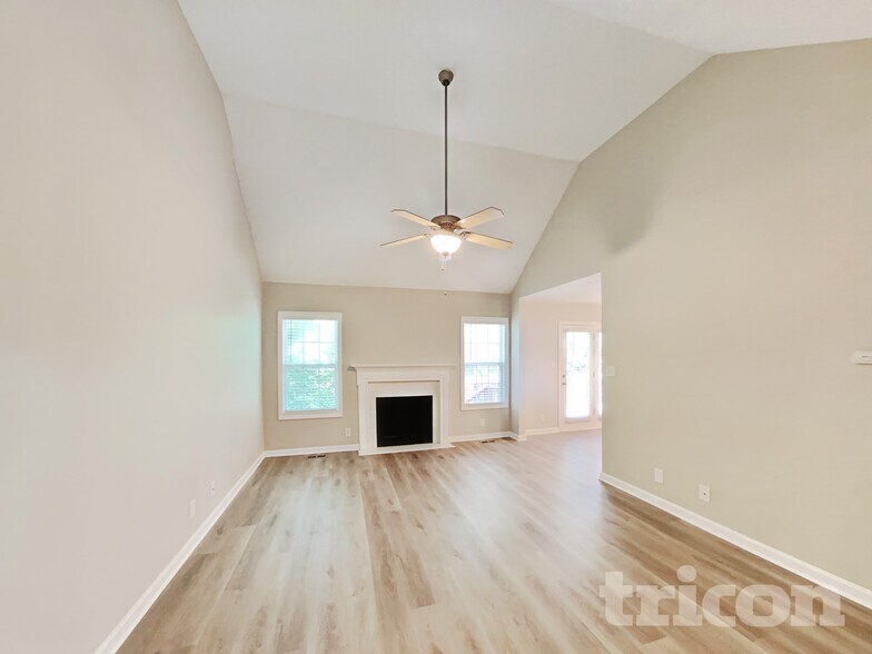 Building Photo - 1379 Scrub Oak Drive