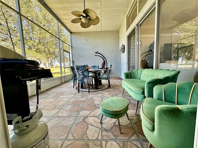 Building Photo - 1947 Fairway Loop