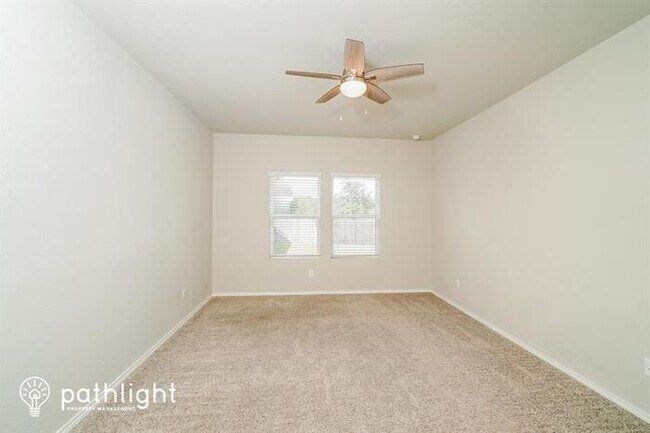 Building Photo - 5133 Blue Ivy, Bulverde, TX, 78163