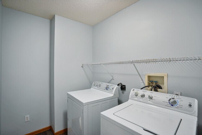 Building Photo - 7451 Derby Ln