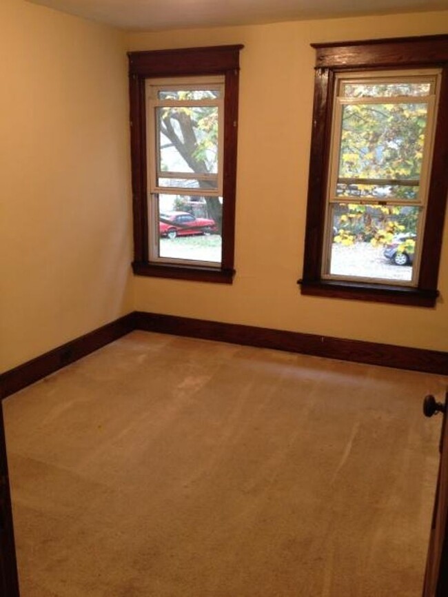Building Photo - 3 Bedroom 1 Bath in Carlisle, PA!