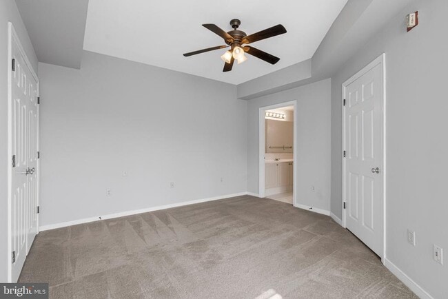 Building Photo - 1625 International Dr