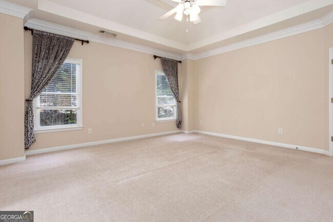 Building Photo - 3206 Windsor Lake Dr NE