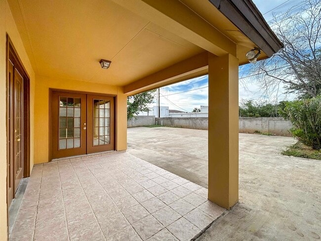 Building Photo - 430 Northstar Dr