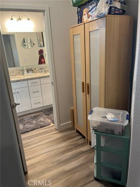 Building Photo - 6196 Fowler Ave