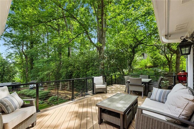 Building Photo - 1130 Angelo Ct NE