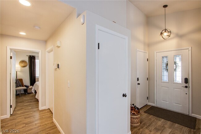 Building Photo - 7413 Alpine Ridge St