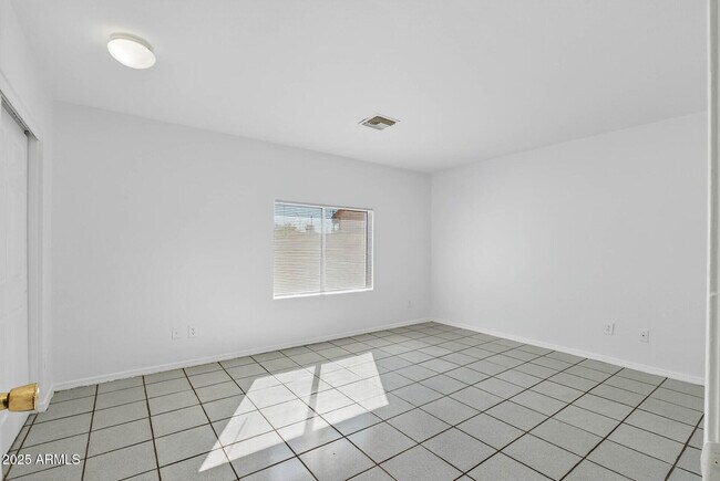 Building Photo - 8321 W Edwards St