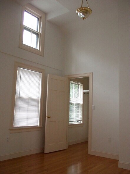 bedroom with walk-in-closet - 13 Webster Avenue