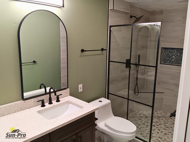 Building Photo - 9 Waterberry Cir