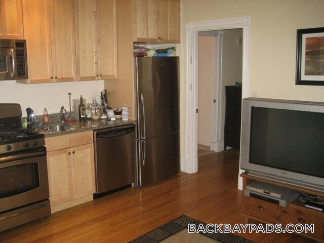 Building Photo - 8 Garrison St